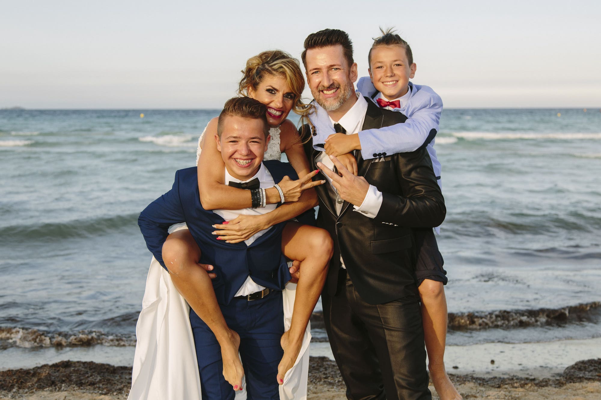 exclusiva boda en la playa para una boda mediterránea delante del mar