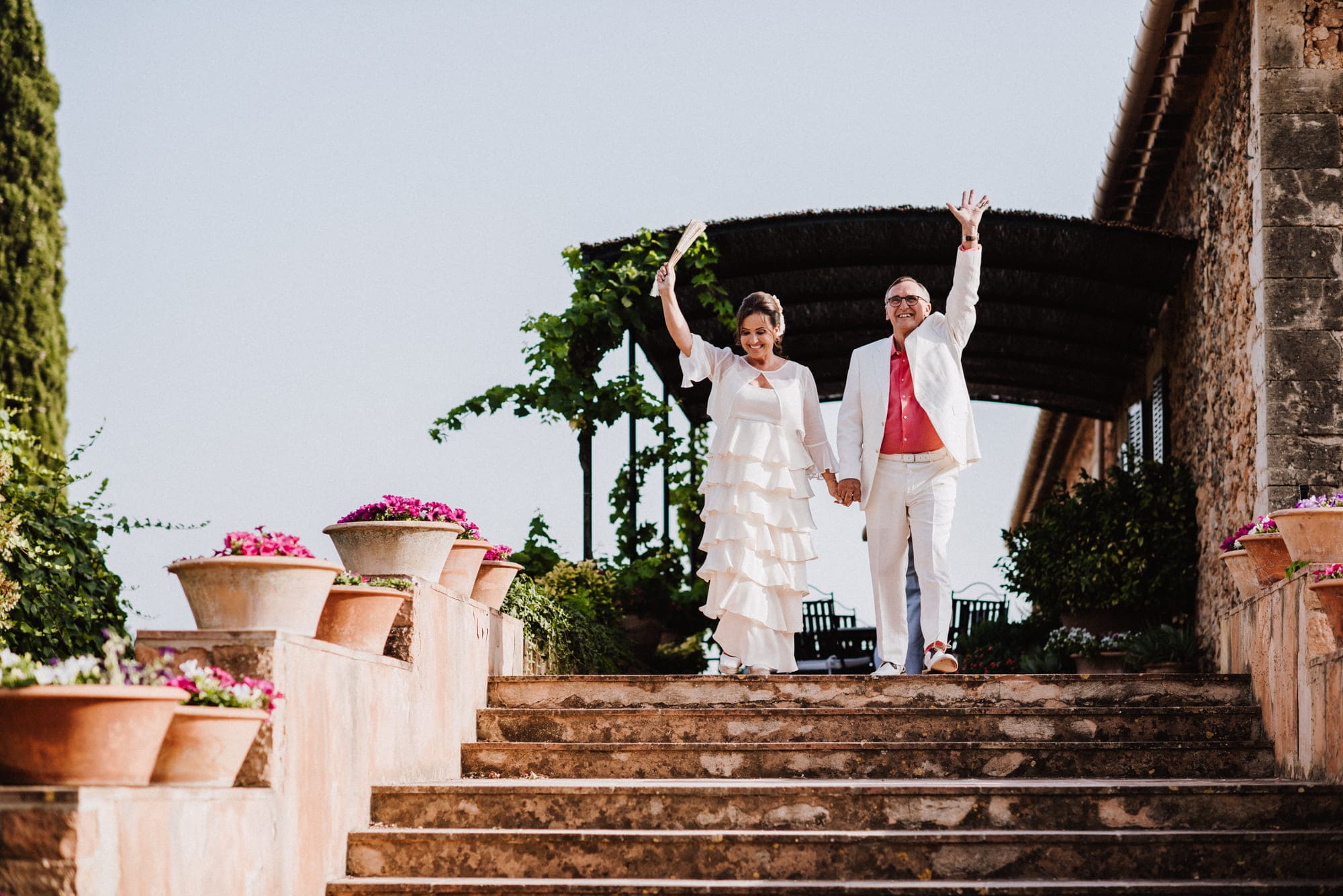boda con ceremonia civil en Palma de Mallorca con vistas a la montaña