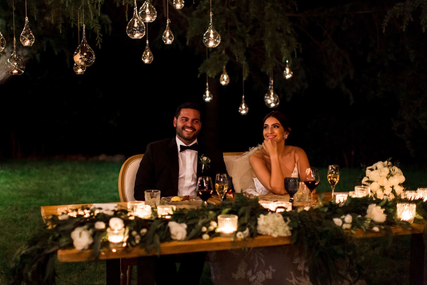 guirnalda de luces y catering para boda en jardines de Alfabia