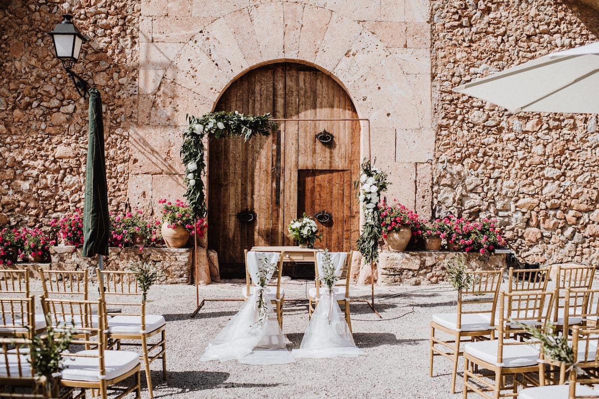 wedding ceremony setting ideas from wedding planner in Mallorca