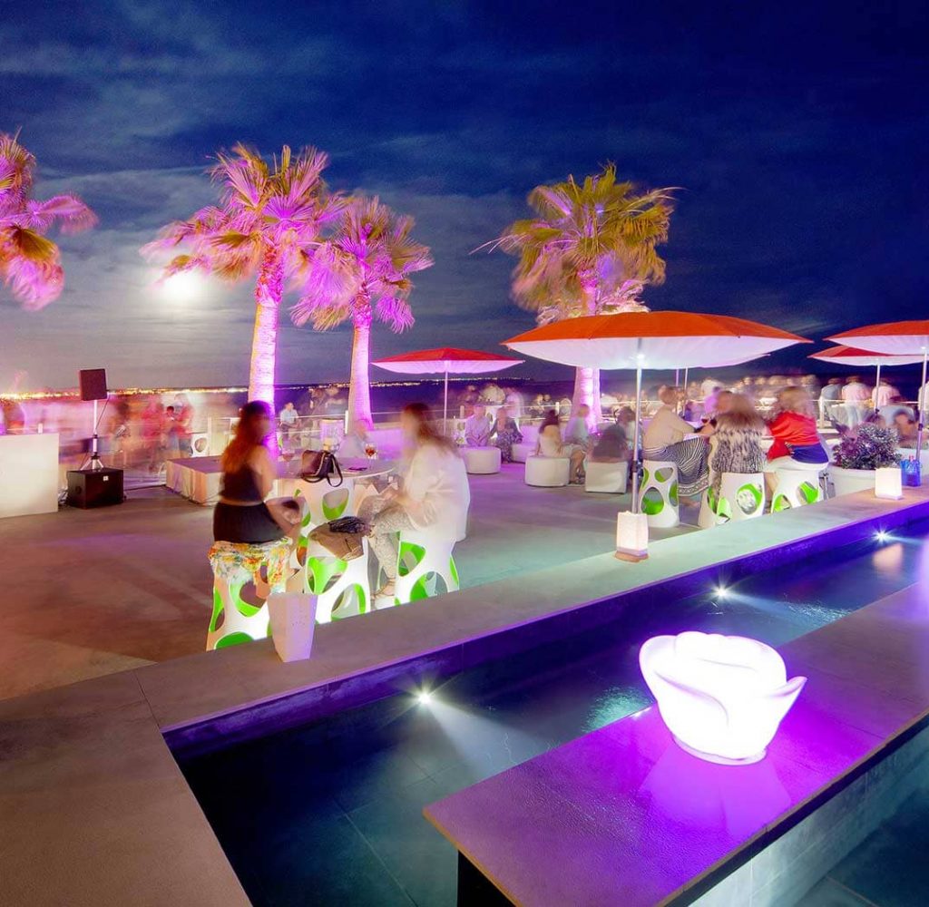 Anima Beach Club destino para bodas y eventos en la bahía de Palma de Mallorca
